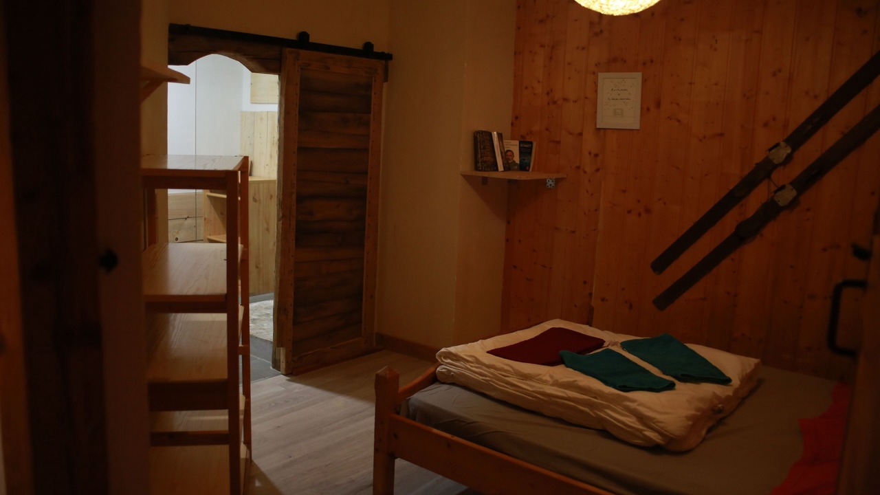 Photo of Others in Hotonnes