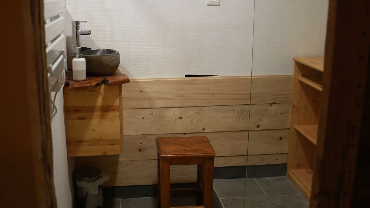 Photo of Others in Hotonnes