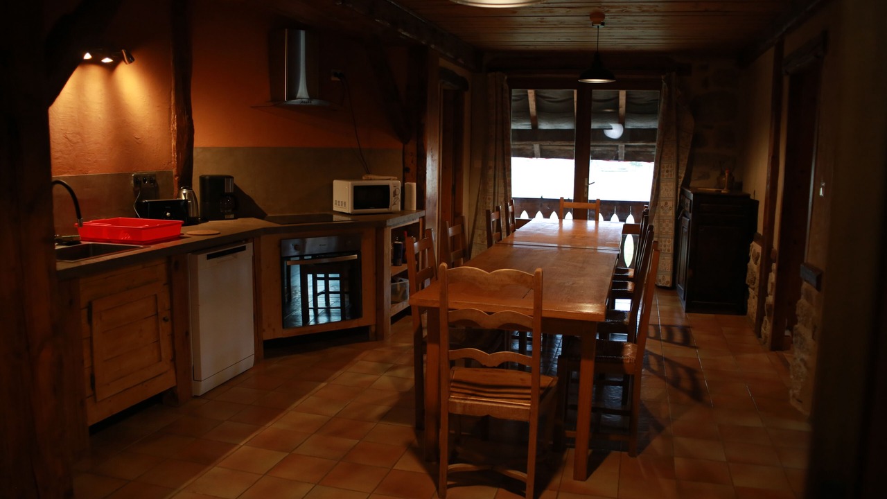 Photo of Others in Hotonnes