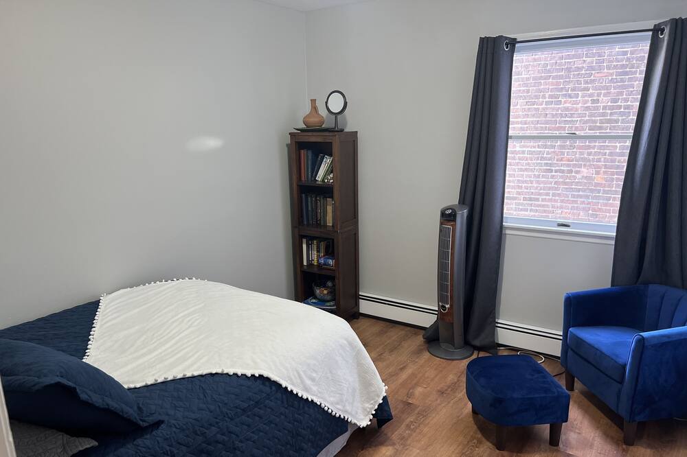 Photo of Bedroom in Tarrytown