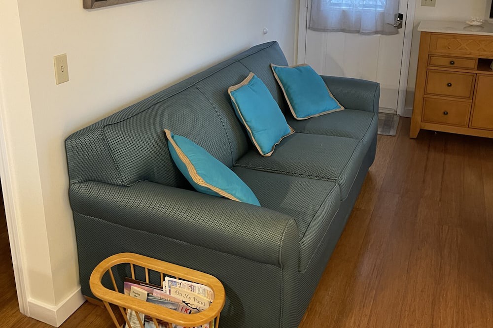 Photo of Livingroom in Northwest Harwich