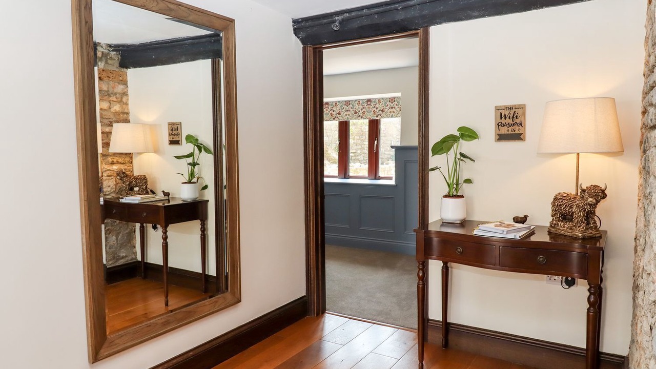 Photo of Others in Compton Martin