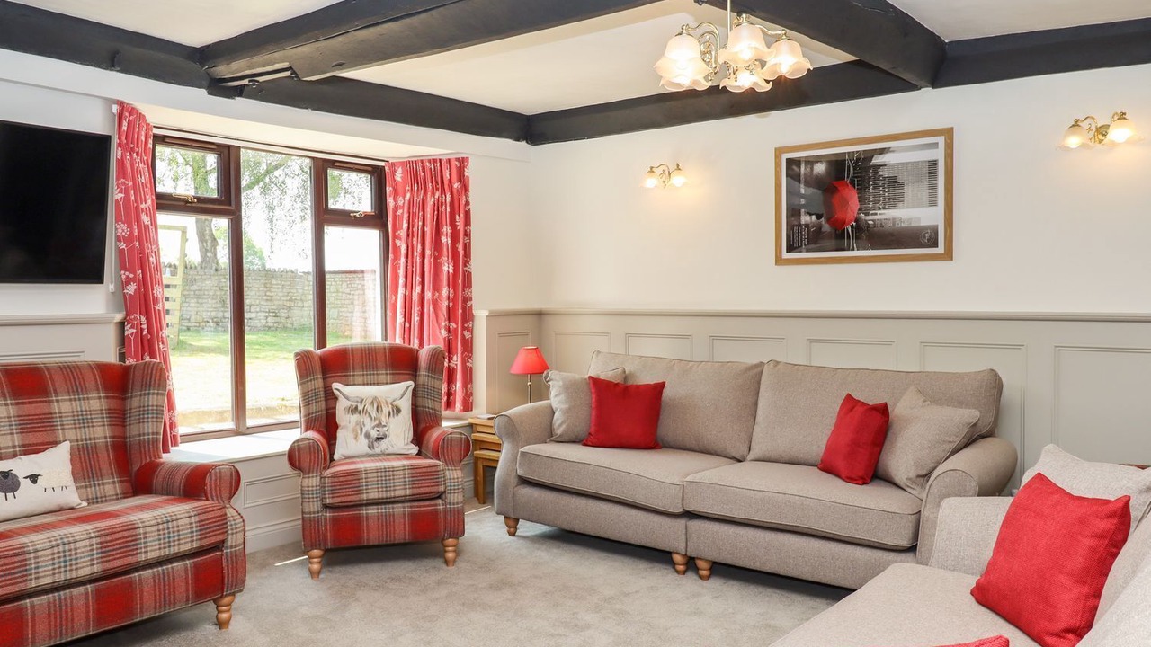 Photo of Livingroom in Compton Martin