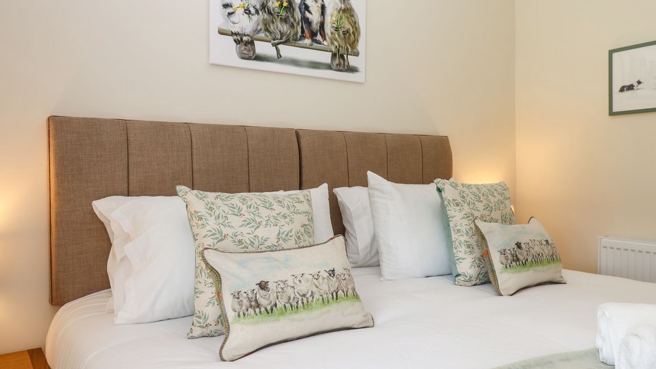 Photo of Others in Compton Martin