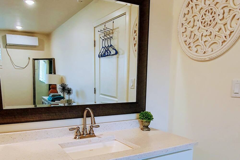 Photo of Bathroom in Mountainburg