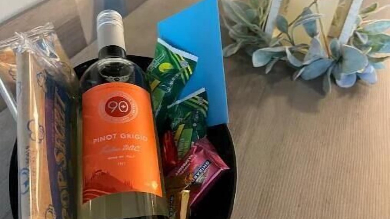 Photo of Others in Glasser