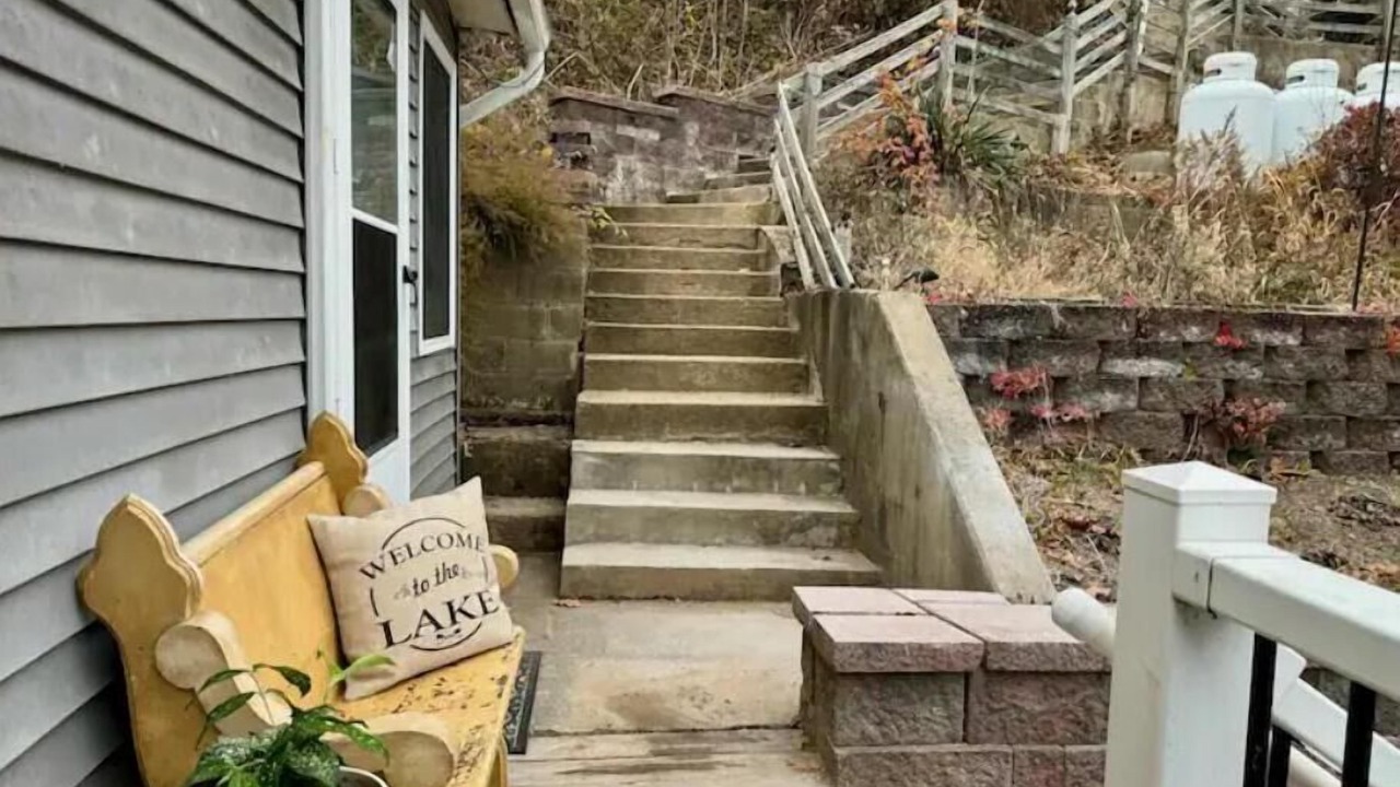 Photo of Others in Glasser