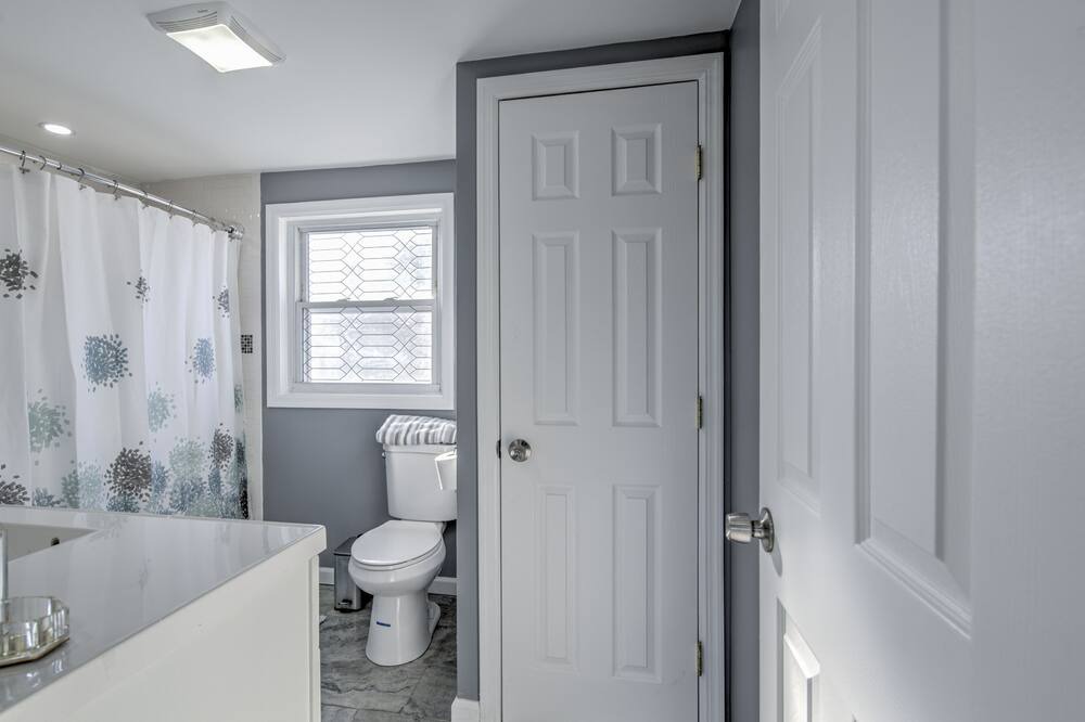 Photo of Bathroom in Keansburg