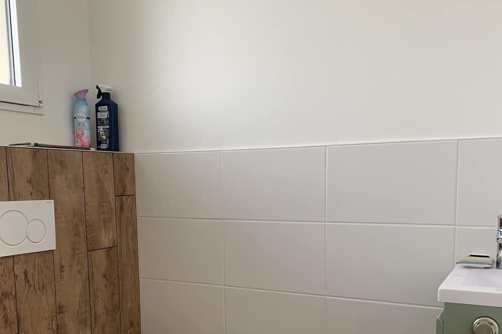 Photo of Bathroom in La Jarrie