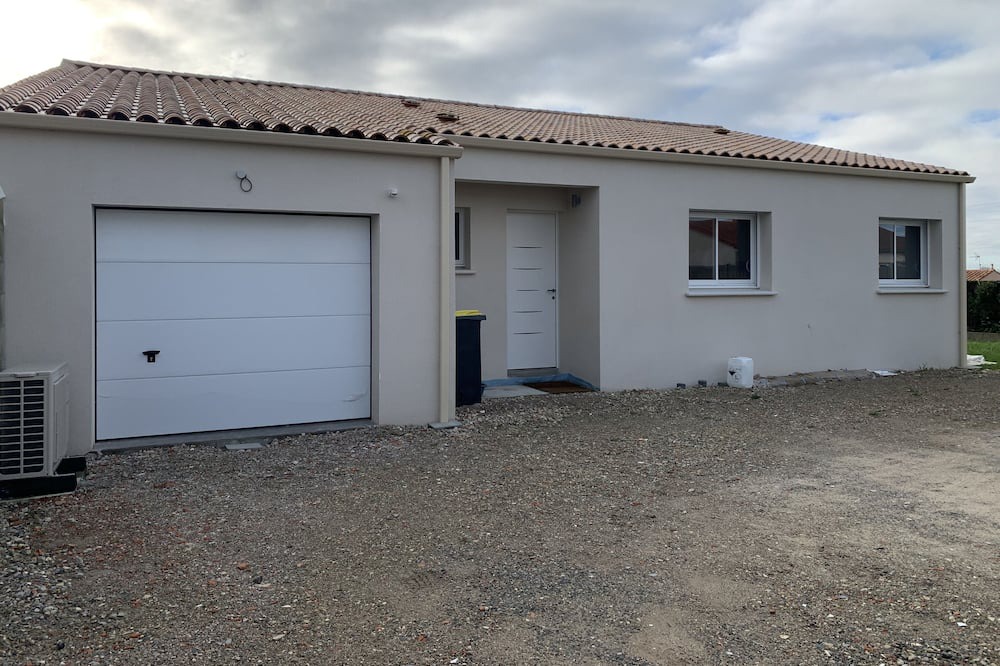 Photo of Outdoor in La Jarrie