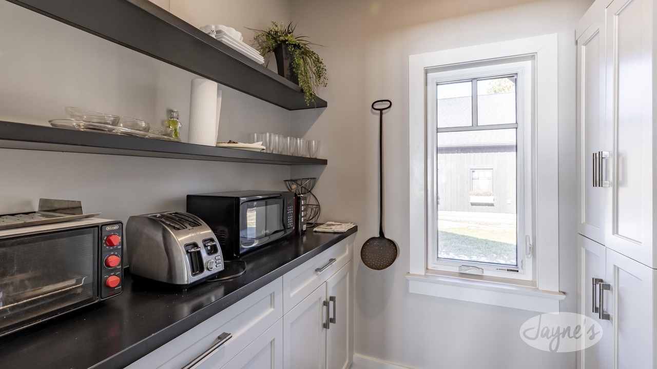 Photo of Kitchen in Oro Station