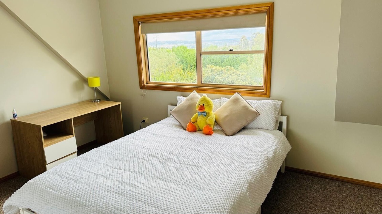 Photo of Others in Raglan