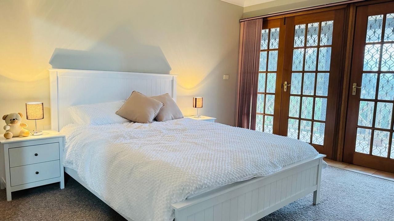 Photo of Others in Raglan