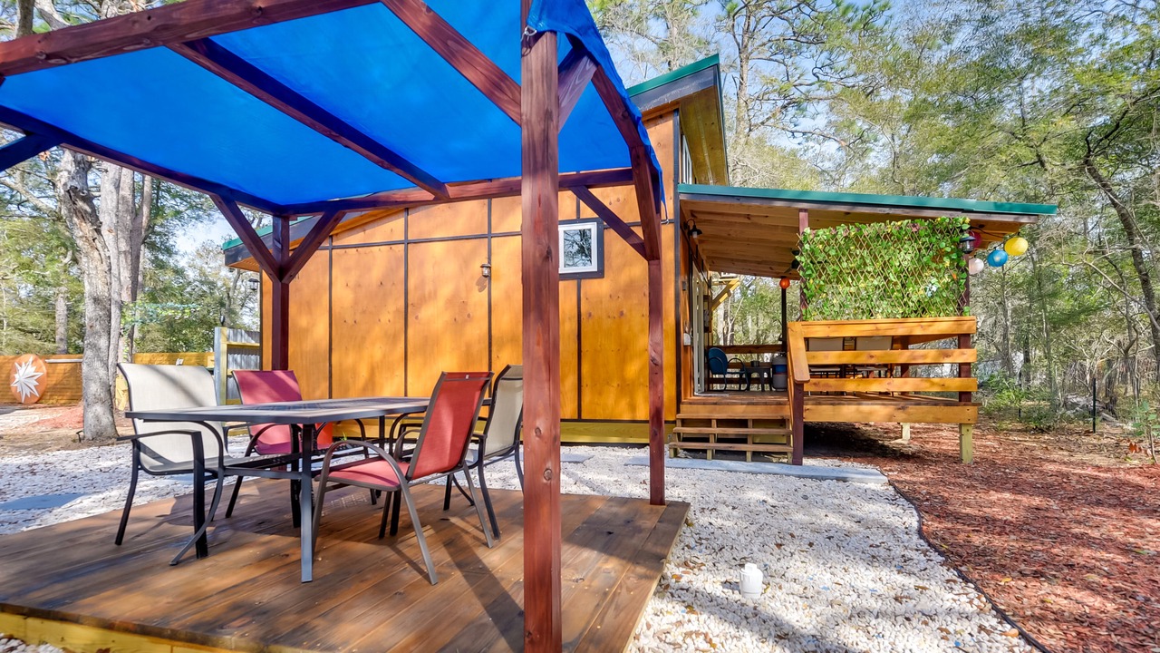Photo of Outdoor in Supply