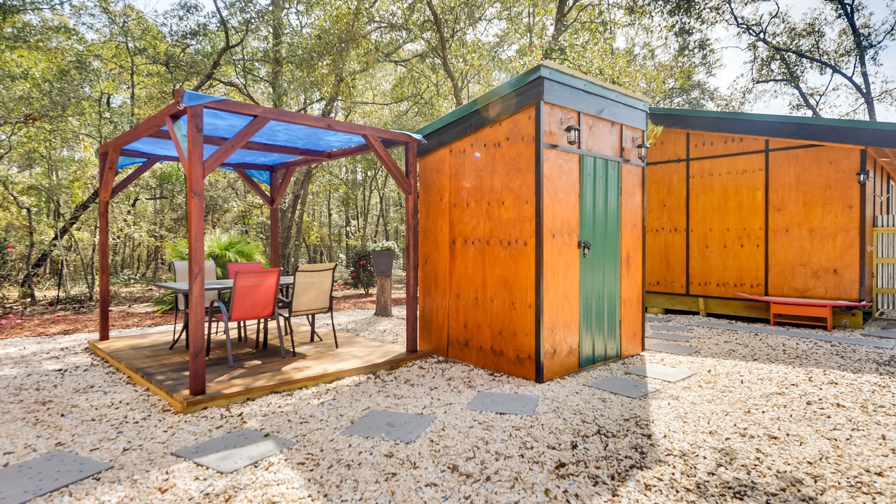 Photo of Outdoor in Supply