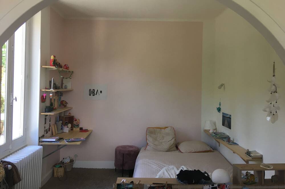 Photo of Bedroom in Crest