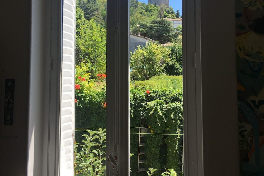 Photo of Others in Crest