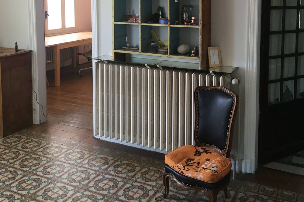 Photo of Others in Crest