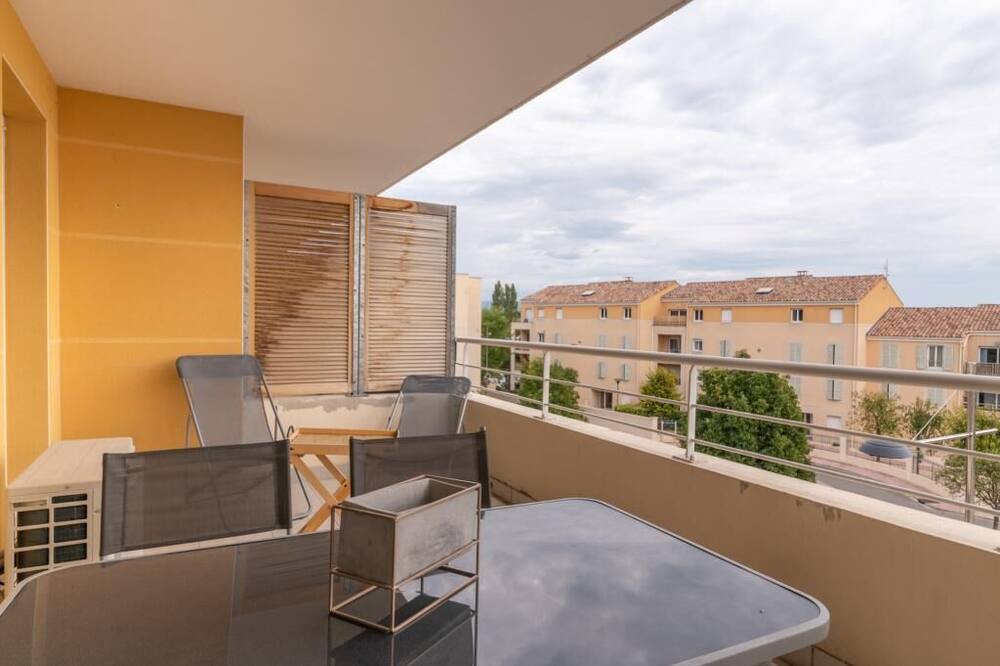 Photo of Outdoor in Monteux