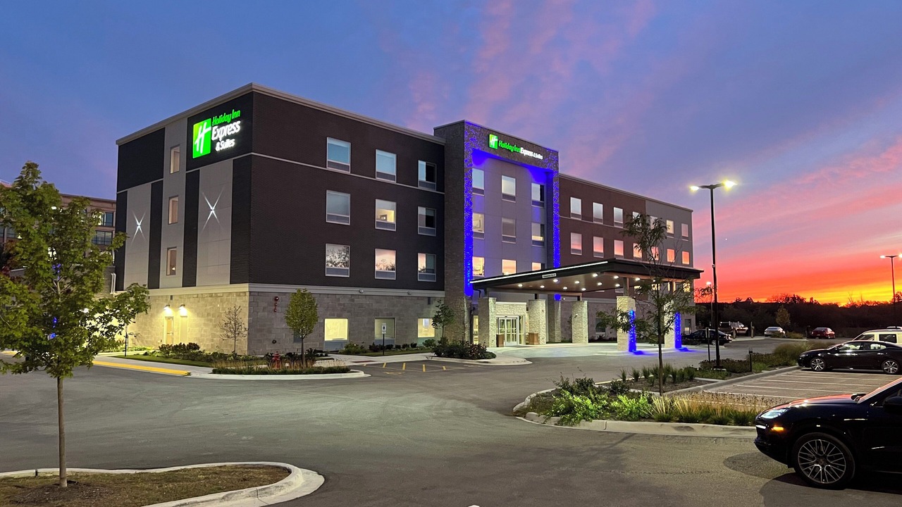 Photo of Outdoor in Schaumburg
