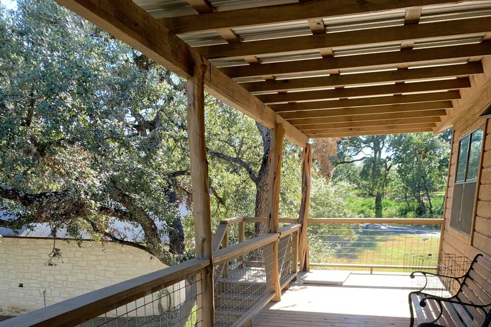 Photo of Patio Balcony in Edgewater Beach