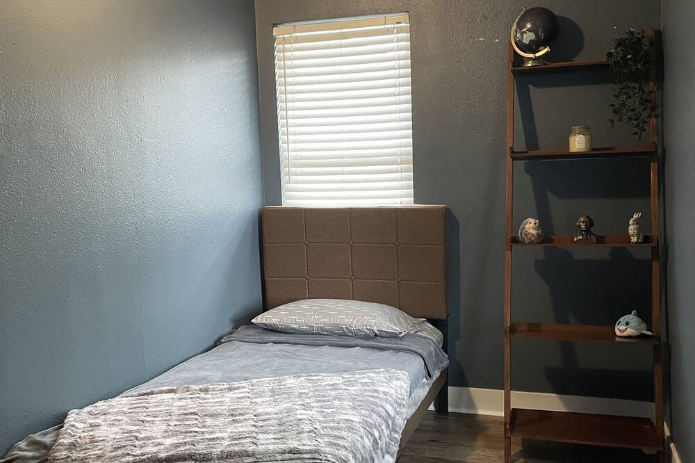 Photo of Bedroom in Longview