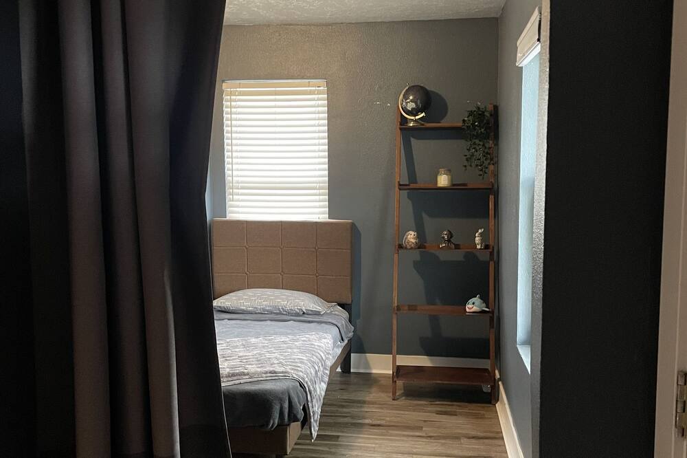 Photo of Bedroom in Longview