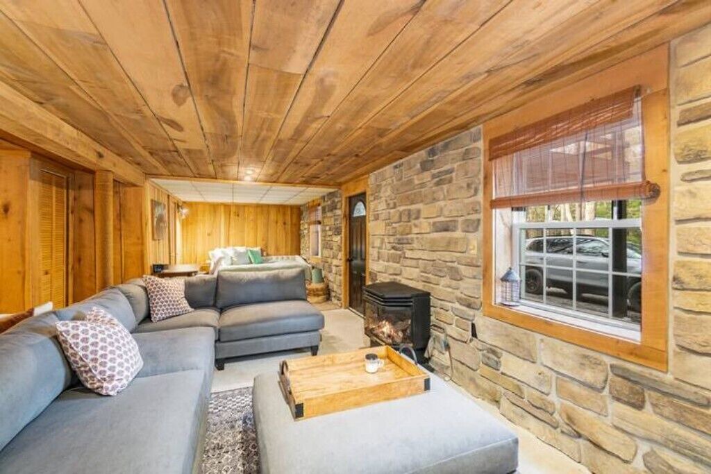 Photo of Livingroom in Biglerville
