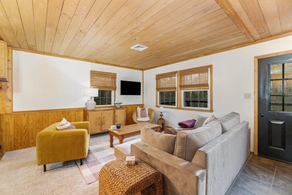 Photo of Livingroom in Biglerville