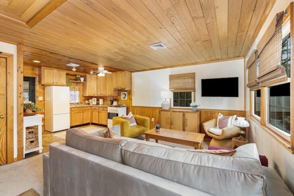 Photo of Livingroom in Biglerville
