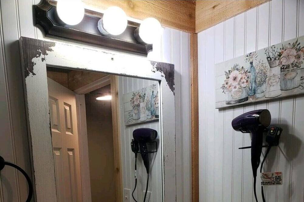 Photo of Bathroom in Lufkin