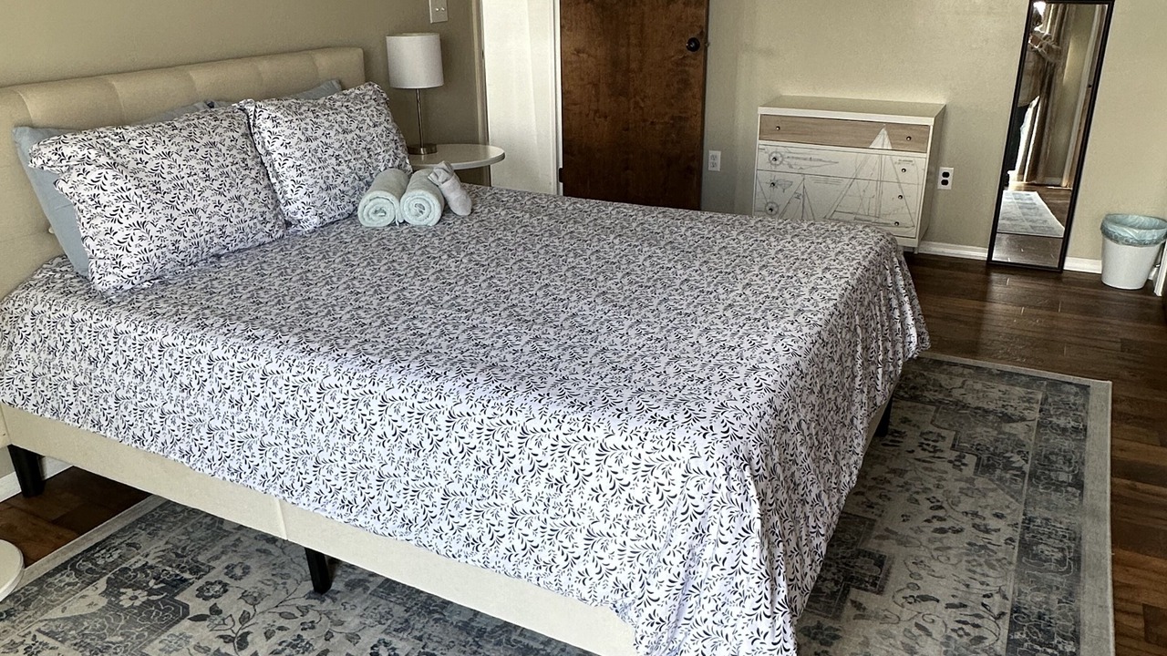Photo of Bedroom in Town of Benton