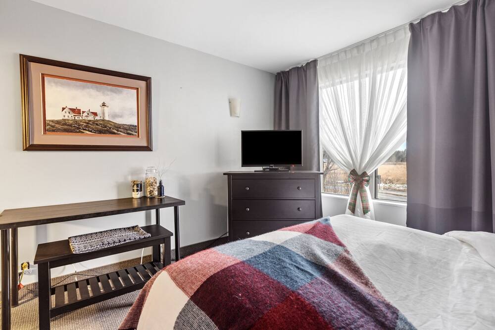 Photo of Bedroom in Casselman