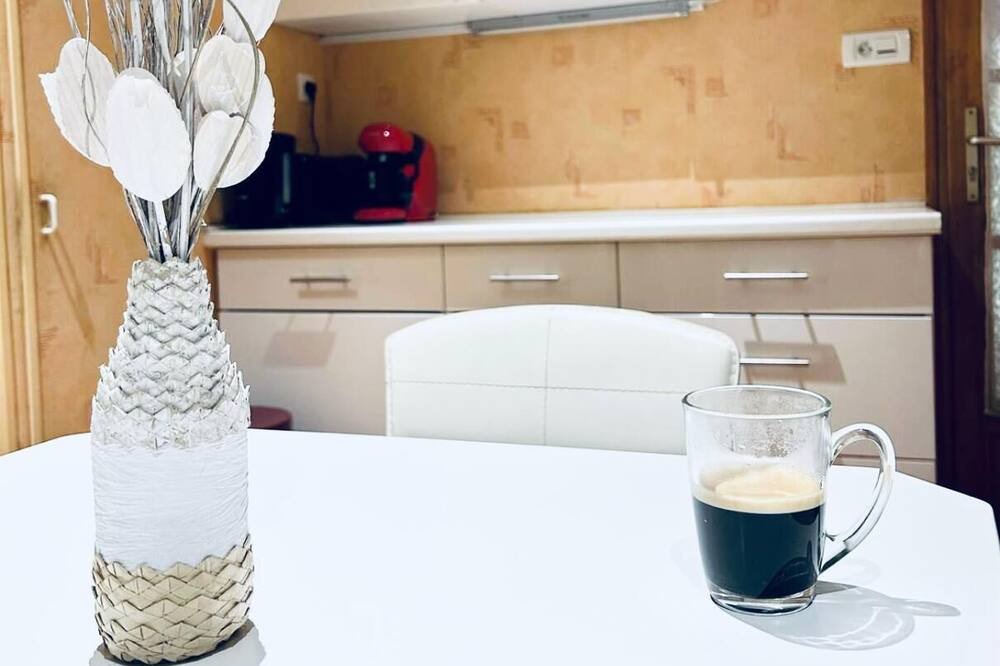 Photo of Others in Bonnee