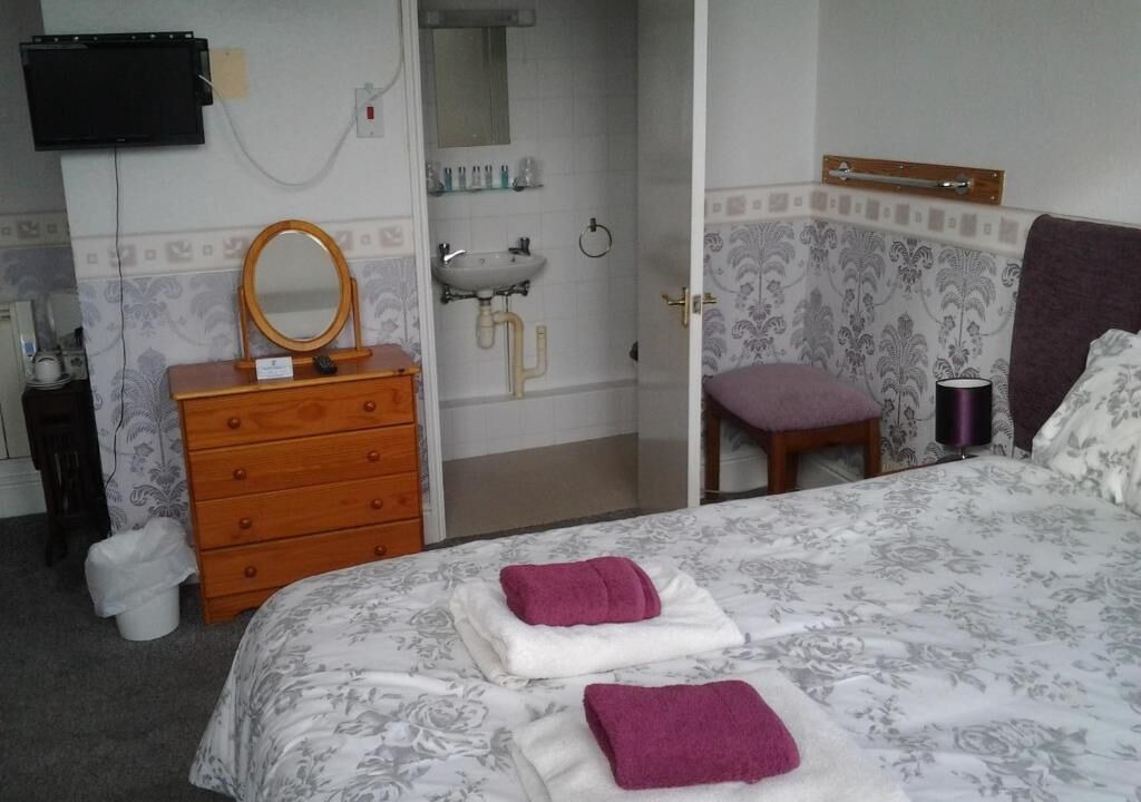 Photo of Bathroom in Longrock