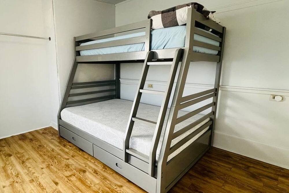Photo of Bedroom in Central Elgin