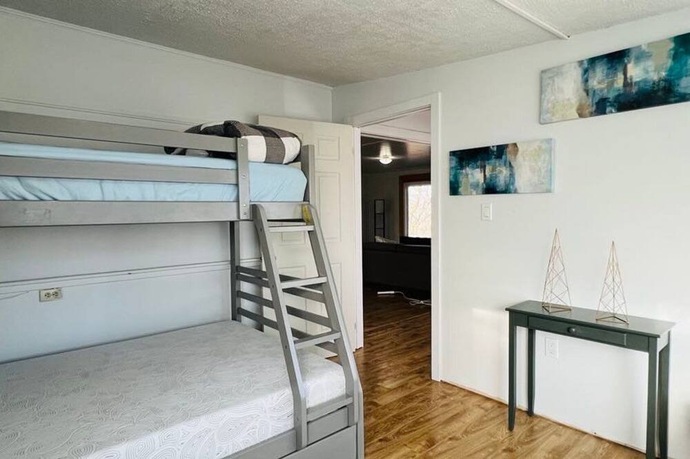 Photo of Bedroom in Central Elgin