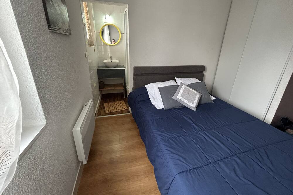 Photo of Bedroom in Luzenac