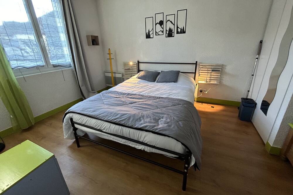 Photo of Bedroom in Luzenac