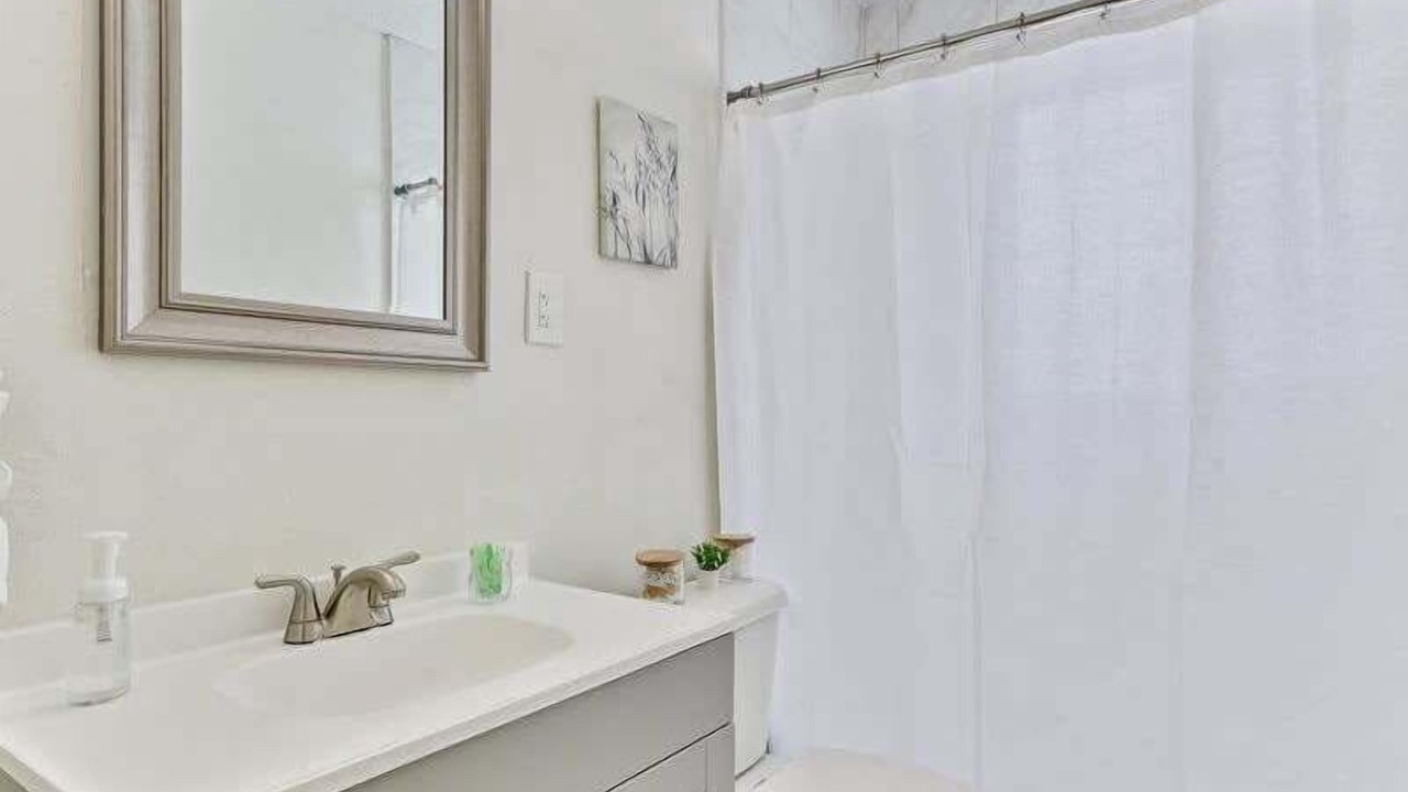 Photo of Bathroom in Bountiful
