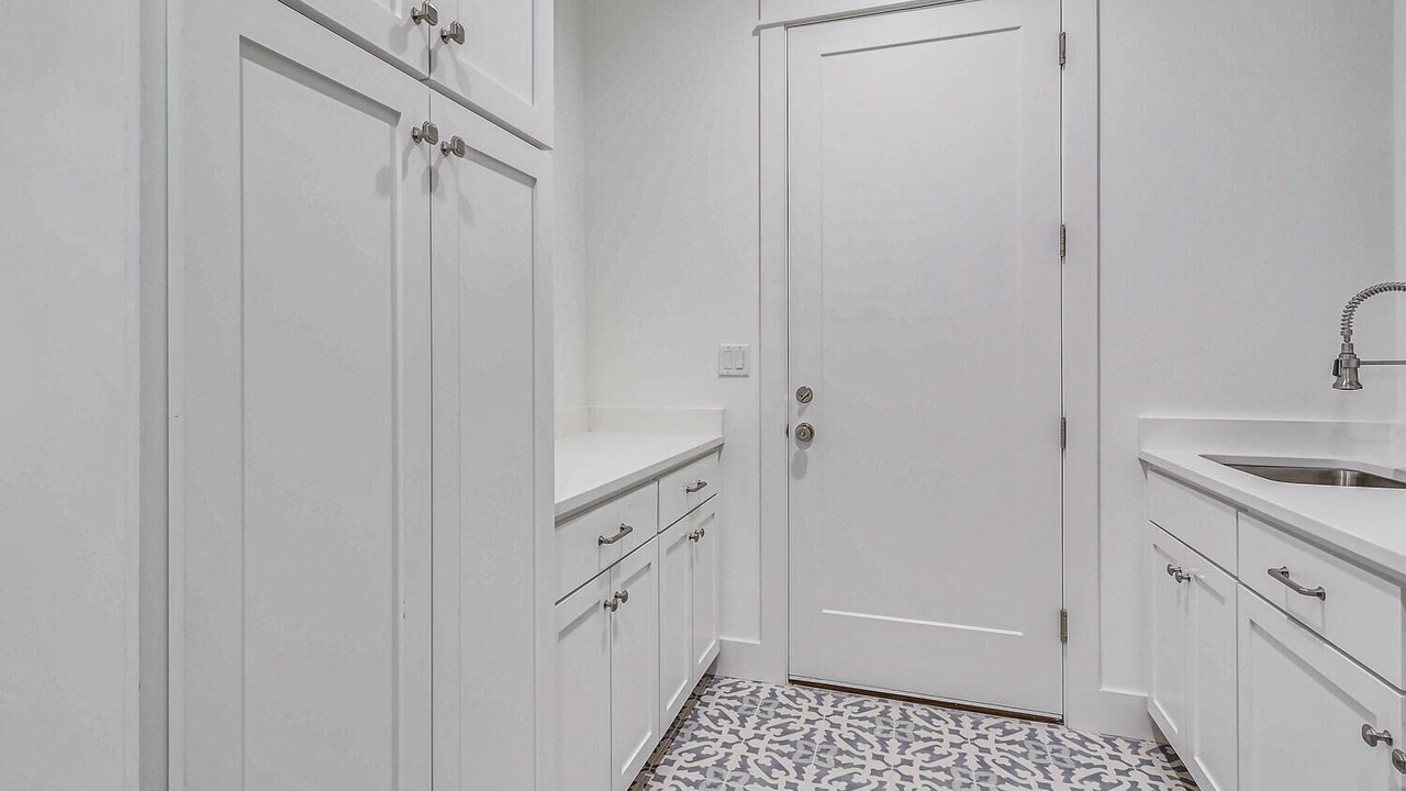 Photo of Others in Cinnamon Shore