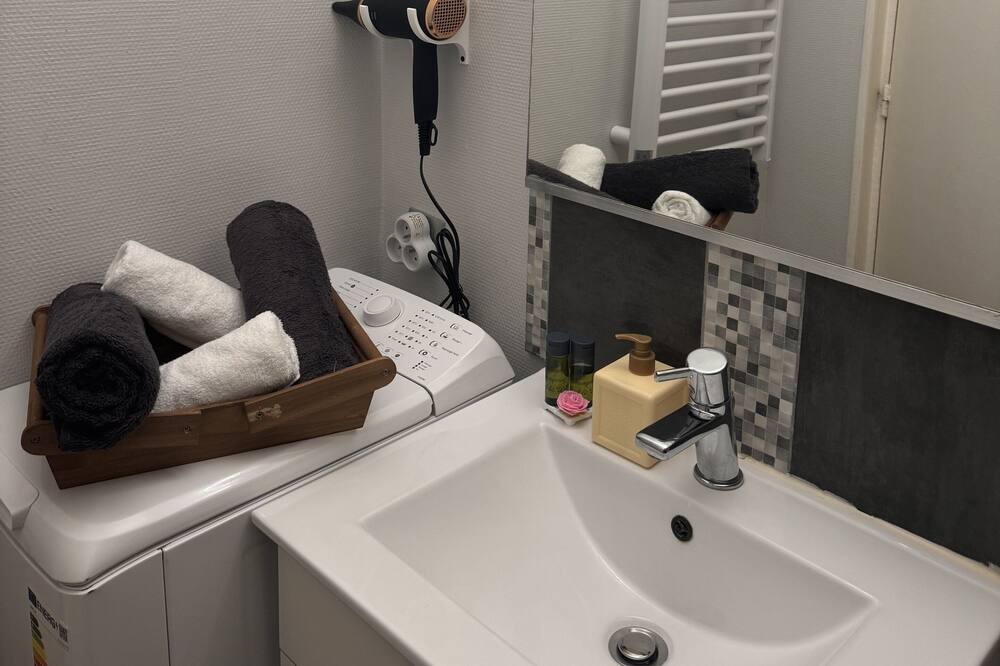 Photo of Bathroom in Evreux