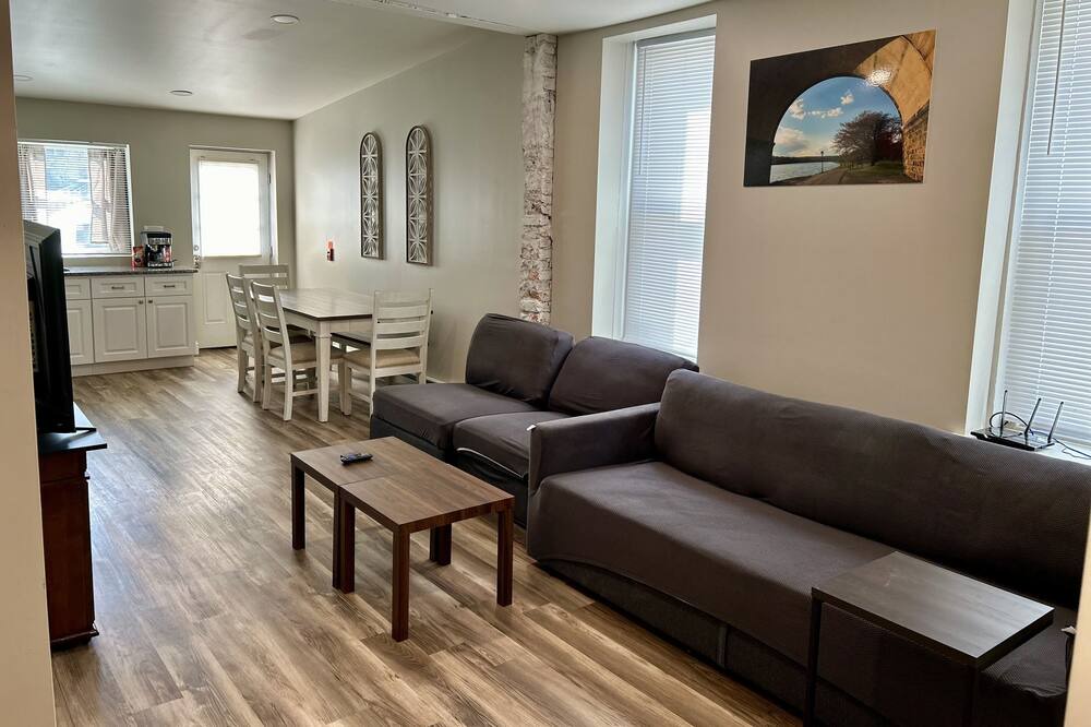 Photo of Livingroom in Manayunk