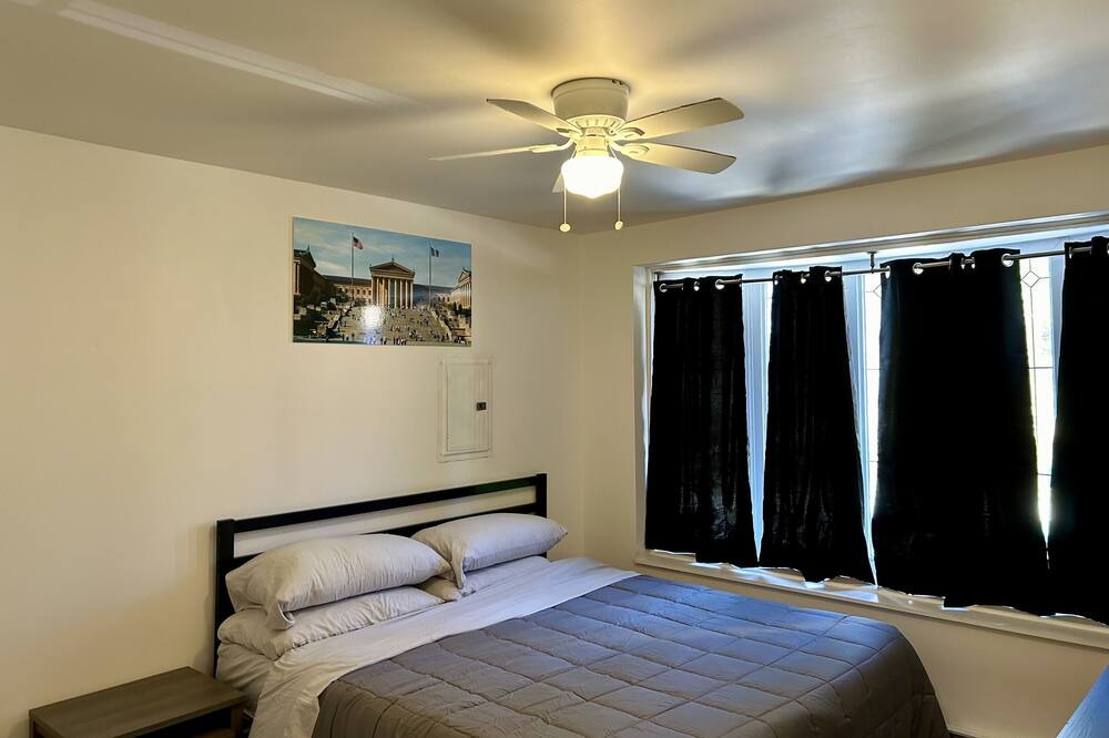 Photo of Bedroom in Manayunk