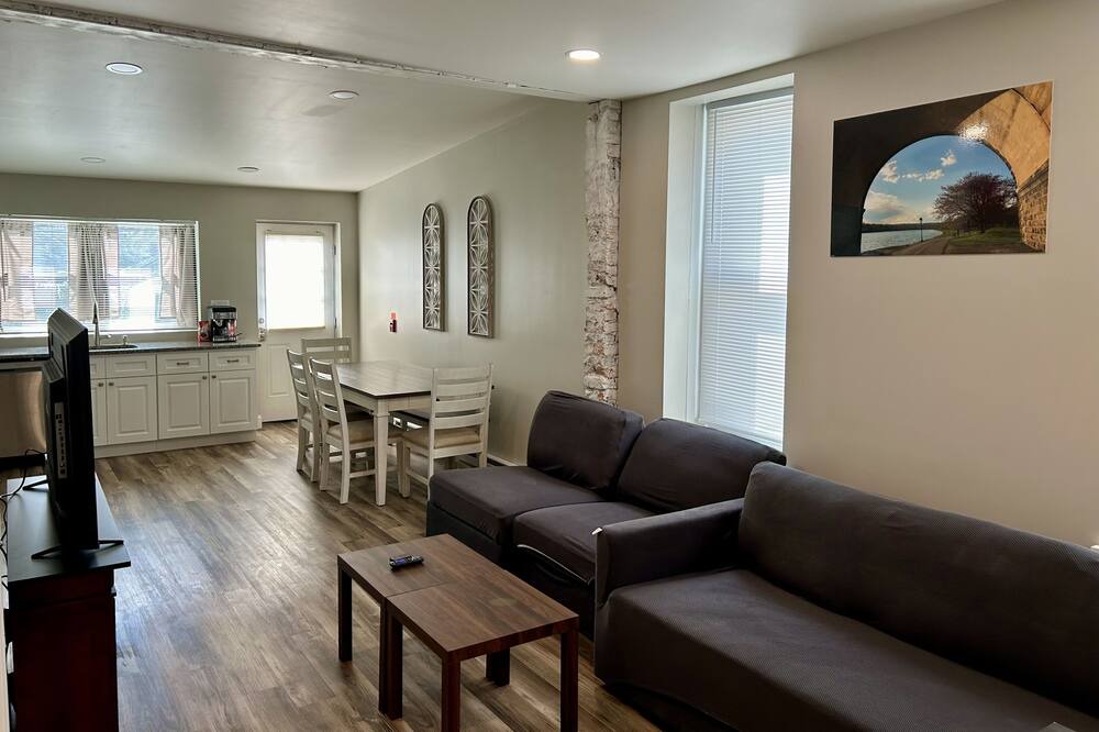 Photo of Livingroom in Manayunk