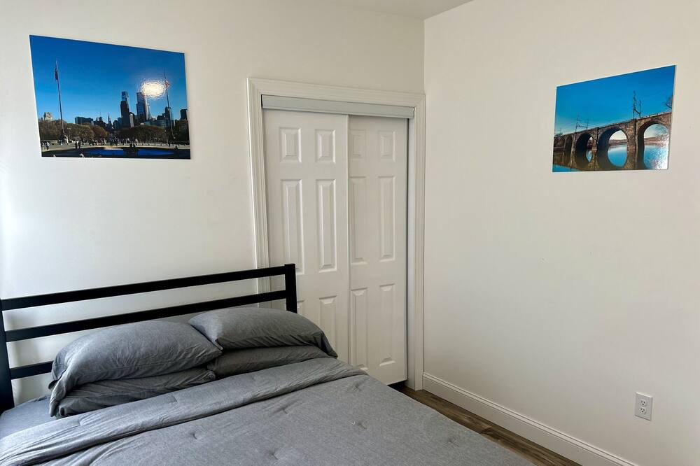 Photo of Bedroom in Manayunk