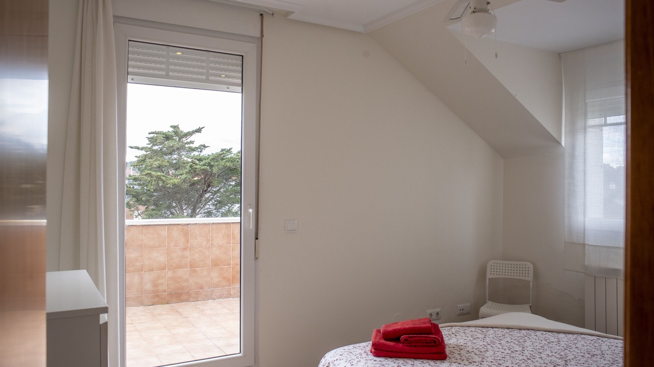 Photo of Bedroom in Somo