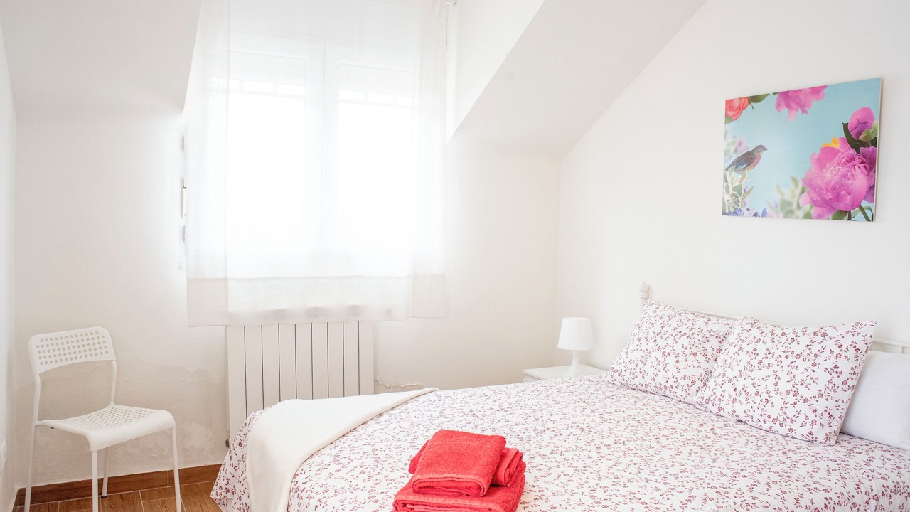 Photo of Bedroom in Somo