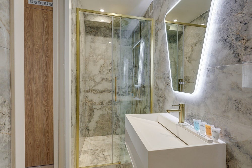 Photo of Bathroom in Grenelle