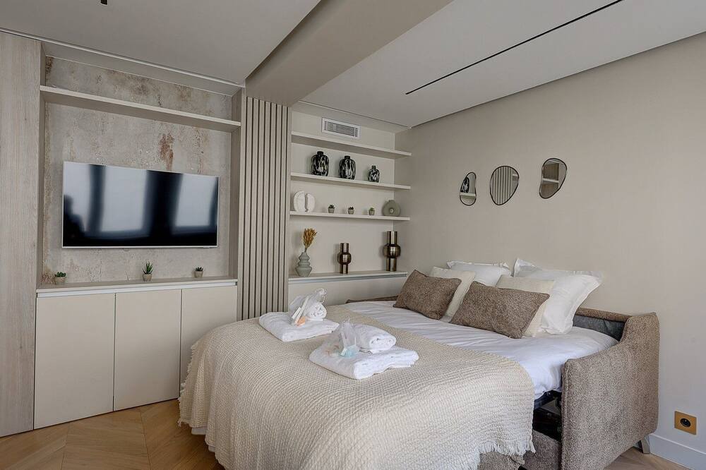 Photo of Bedroom in Grenelle
